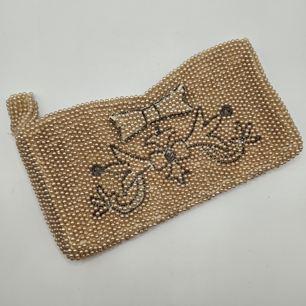 VINTAGE 1950s Japanese Fully Beaded Bow Clutch Purse Bag Made in Japan